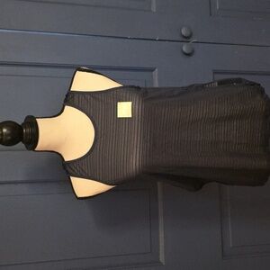 5/$40 Picture Organic mesh tank quick dry navy side slit worn once size small
